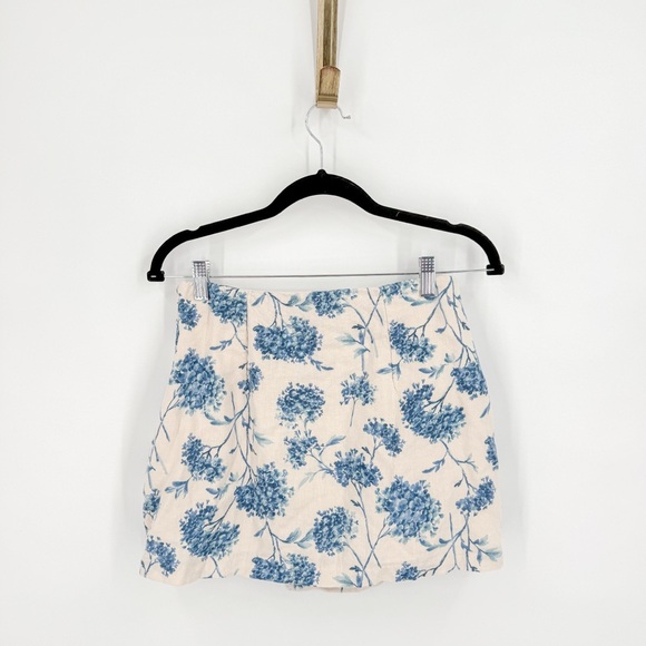 Abercrombie & Fitch Blue Floral Skort - Picture 5 of 5